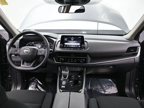 Certified 2026 Nissan Rogue S FWD image 29