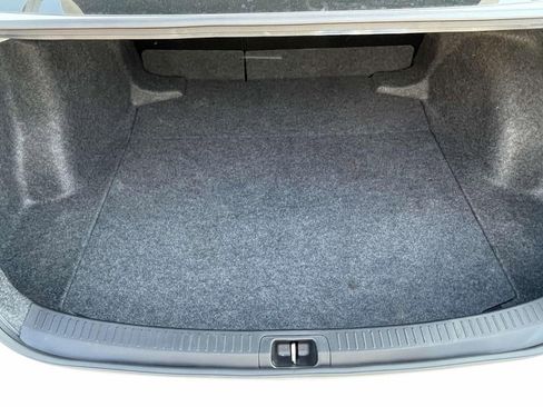 Used 2025 Toyota Corolla LE image 9