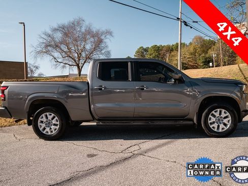 Used 2024 Nissan Frontier SV w/ Technology Package image 9