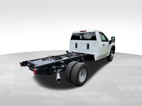 New 2026 GMC Sierra 3500 Pro w/ Convenience Package AWD/4WD image 4