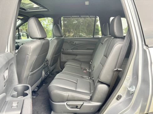 Used 2025 Honda Passport TrailSport image 23