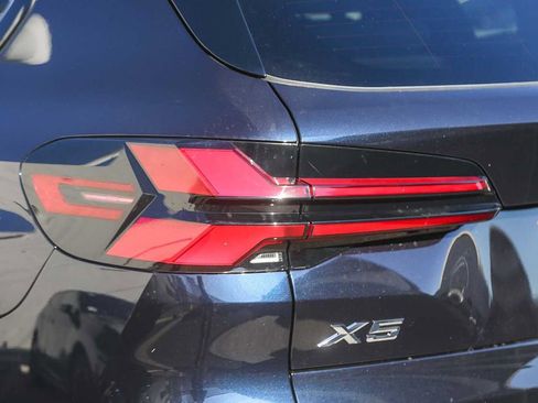 New 2026 BMW X5 sDrive40i w/ M Sport Package image 7