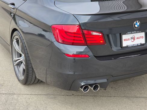 Used 2013 BMW M5 RWD image 53