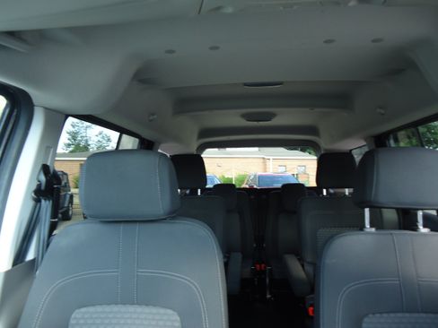Used 2021 Ford Transit Connect XLT FWD image 28