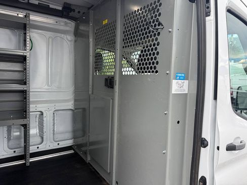 Used 2024 Ford Transit 250 148 Medium Roof RWD image 24
