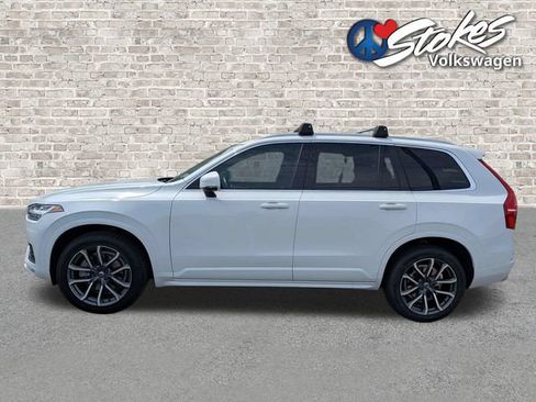 Used 2021 Volvo XC90 T5 Momentum w/ Protection Package Premier FWD image 7