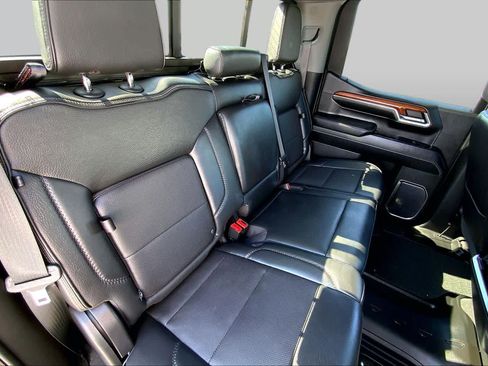 Used 2023 GMC Sierra 1500 Denali AWD/4WD image 18