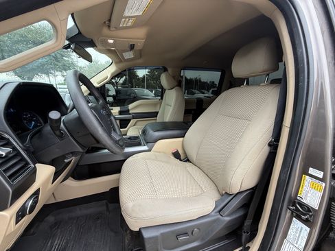 Used 2021 Ford F250 XLT w/ XLT Value Package AWD/4WD image 27