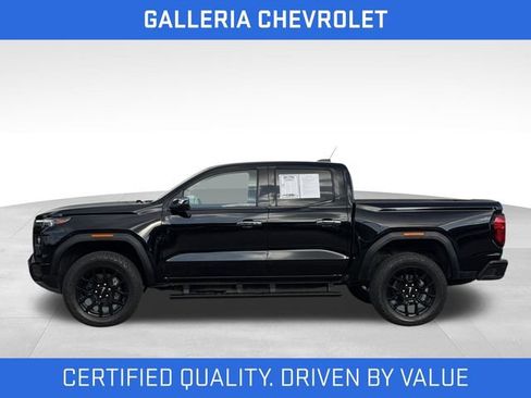 Certified 2023 GMC Canyon Denali w/ Denali Black Edition AWD/4WD image 4