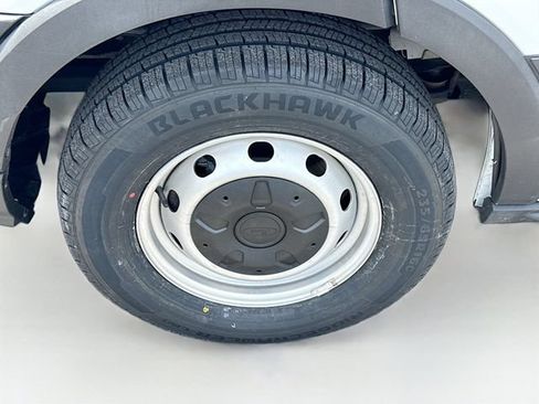 Certified 2024 Ford Transit 250 148 Medium Roof RWD image 37