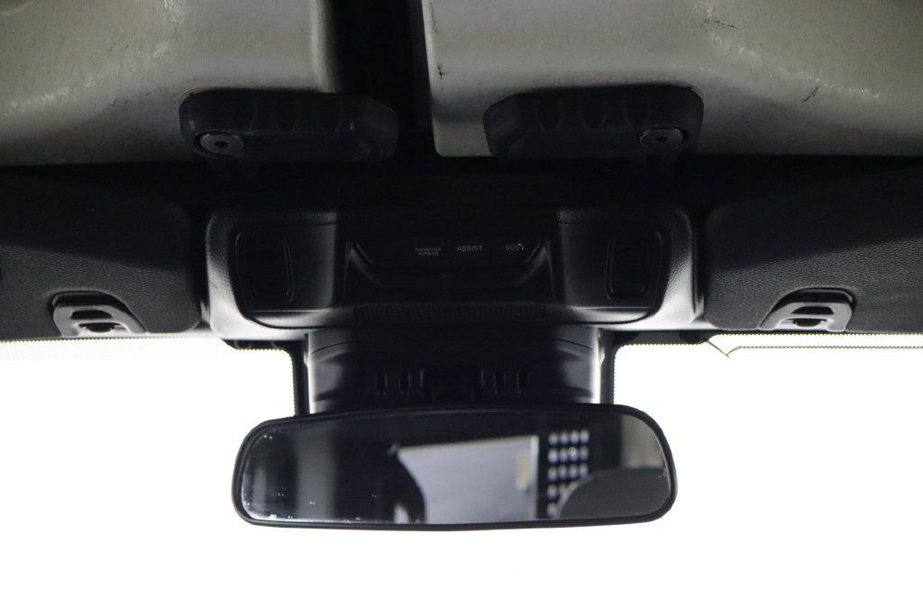 Used 2024 Jeep Wrangler Unlimited AWD/4WD image 24