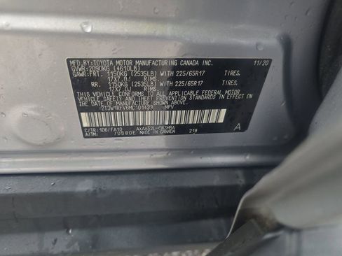 Used 2021 Toyota RAV4 XLE w/ Convenience Package FWD image 15