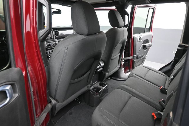 Used 2021 Jeep Wrangler Unlimited Sport AWD/4WD image 13