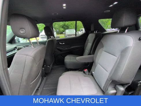Used 2023 Chevrolet Traverse LT w/ Rear Camera Mirror Package AWD/4WD image 10