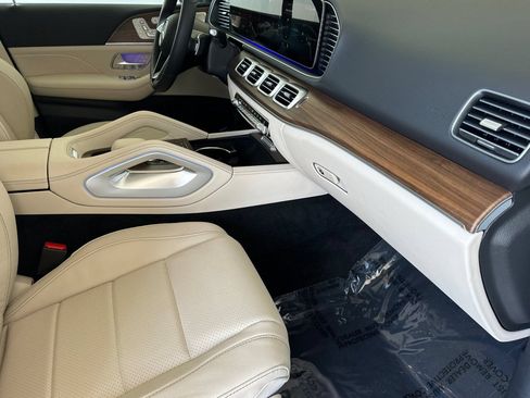 Certified 2026 Mercedes-Benz GLE 450 4MATIC image 18