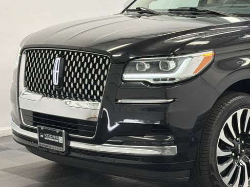 Certified 2023 Lincoln Navigator Black Label AWD/4WD image 2
