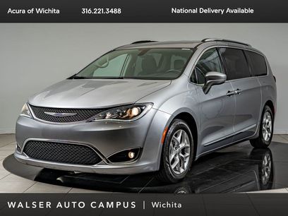 Used 2018 Chrysler Pacifica Touring-L Plus w/ Tire & Wheel Group