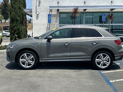 Used 2023 Audi Q3 2.0T Premium w/ Convenience Package AWD/4WD image 7