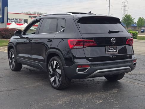 Used 2023 Volkswagen Taos SEL AWD/4WD image 16