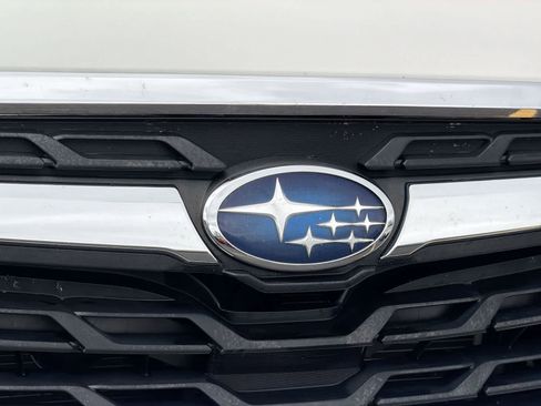 Used 2017 Subaru Forester 2.5i Touring AWD/4WD image 12
