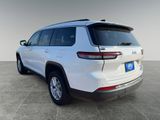 Used 2023 Jeep Grand Cherokee L Laredo image 5