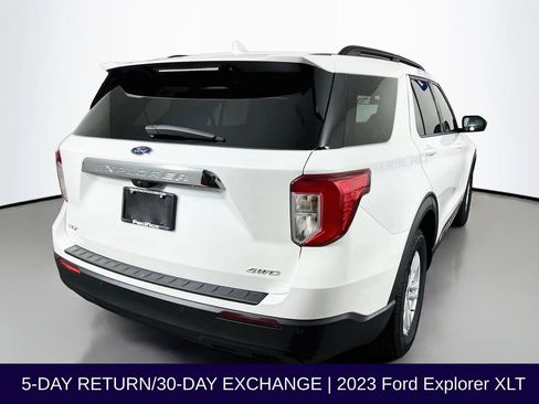 Used 2023 Ford Explorer XLT AWD/4WD image 8