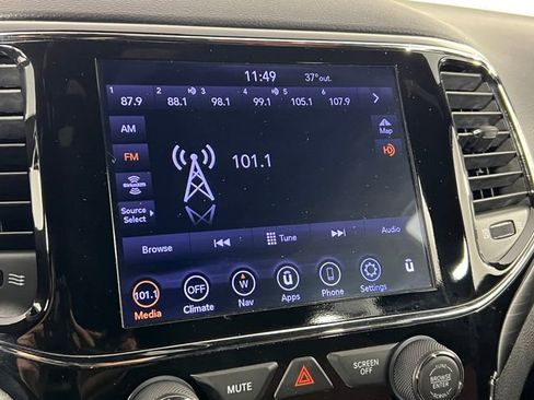 Used 2020 Jeep Grand Cherokee Laredo w/ 18" Wheel & 8.4" Radio Group image 31