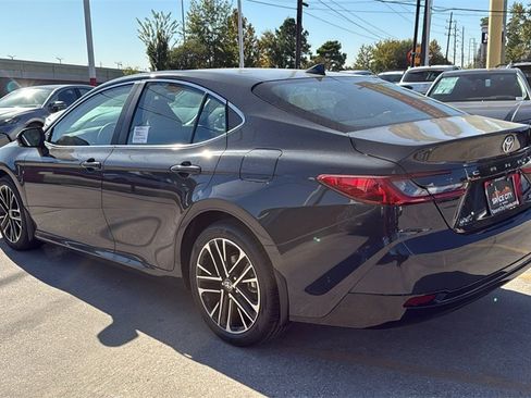 New 2026 Toyota Camry XLE image 5