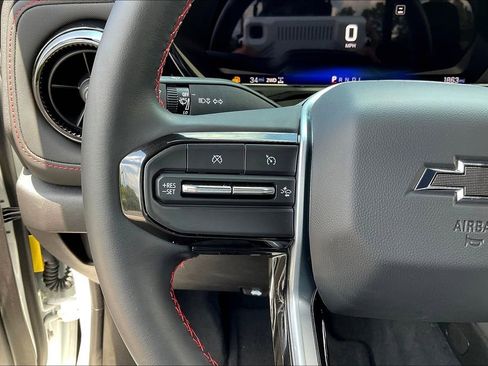 Used 2024 Chevrolet Colorado Z71 w/ Z71 Convenience Package 2 image 18