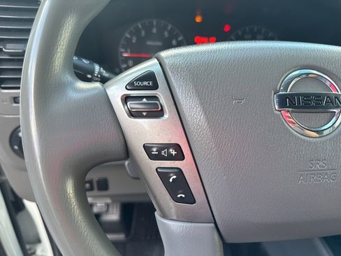 Used 2018 Nissan NV 3500 SV image 7