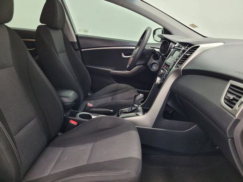 Used 2016 Hyundai Elantra GT FWD image 21