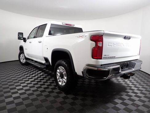 Used 2021 Chevrolet Silverado 2500 LTZ image 13