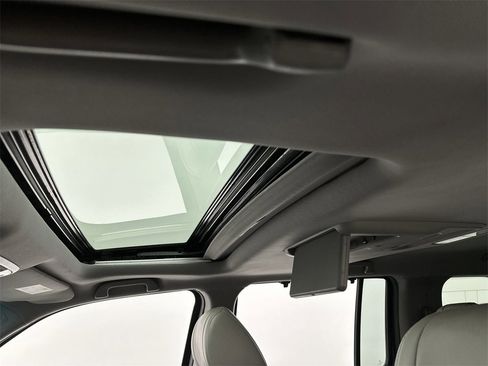 Used 2015 Honda Pilot Touring image 22