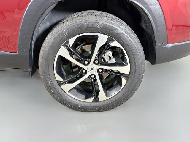 Used 2024 Chevrolet Trax RS w/ Driver Confidence Package FWD image 30