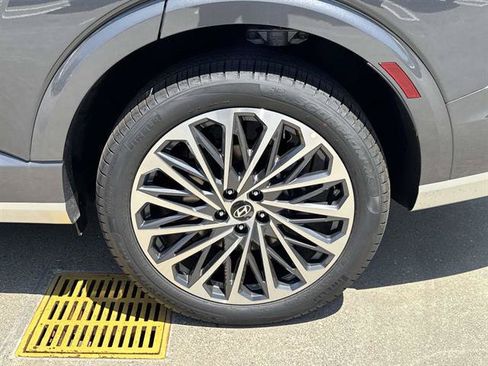 New 2026 Hyundai Palisade Calligraphy AWD/4WD image 6
