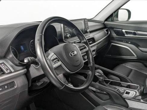 Used 2020 Kia Telluride LX FWD image 27