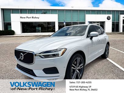 Used 2019 Volvo XC60 T5 Momentum w/ Multimedia Package