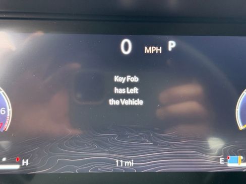 New 2025 Jeep Grand Cherokee Altitude image 16