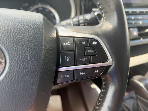 Used 2022 Toyota Highlander Limited AWD/4WD image 31