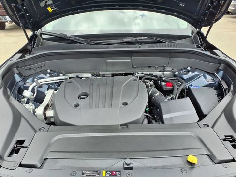 New 2026 Volvo XC90 B5 Core AWD/4WD image 32