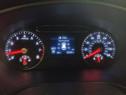 Used 2020 Kia Sorento S FWD image 23
