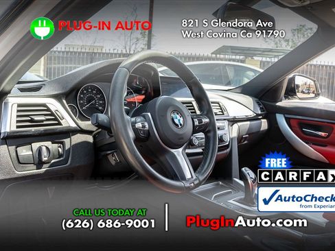 Used 2017 BMW 330i xDrive Sedan AWD/4WD image 11