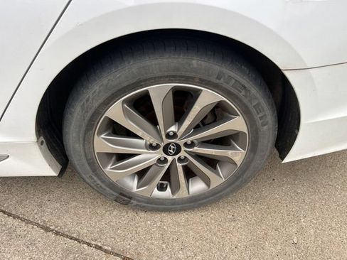Used 2017 Hyundai Sonata Sport w/ Value Edition Package 02 FWD image 14