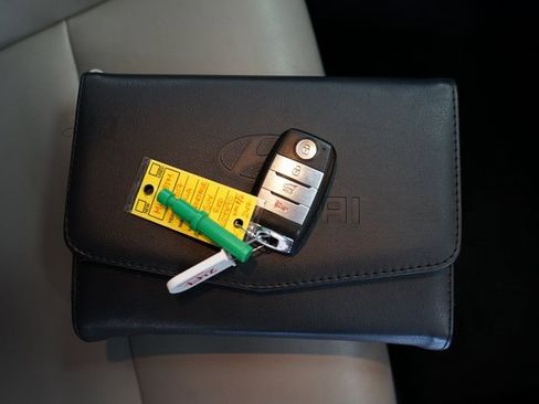 Used 2017 Kia Sportage EX image 54