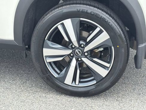 Used 2023 Nissan Rogue SL FWD image 20