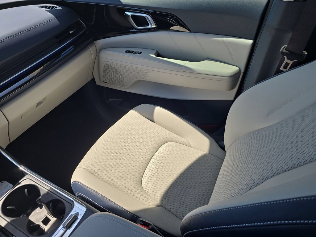 New 2026 Kia Carnival SX Prestige FWD image 16