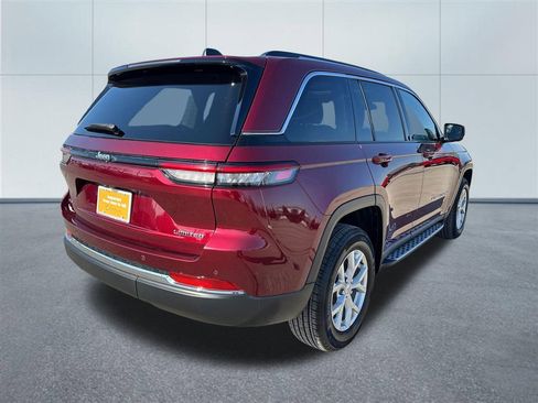 Used 2023 Jeep Grand Cherokee Limited image 6