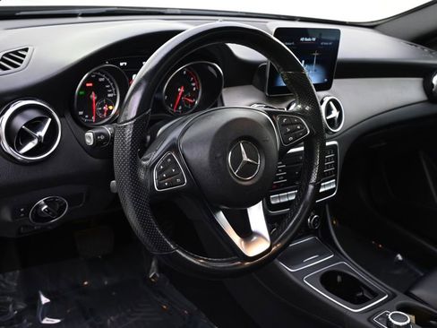 Used 2019 Mercedes-Benz GLA 250 GLA 250 image 5