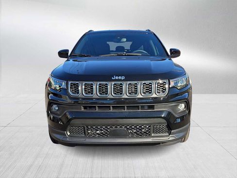 New 2026 Jeep Compass Latitude image 3