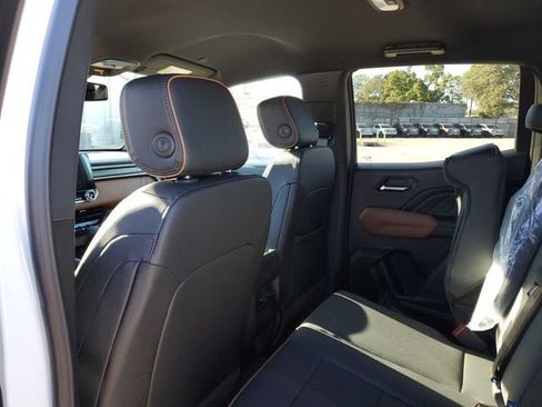 New 2026 GMC Canyon AT4 image 10